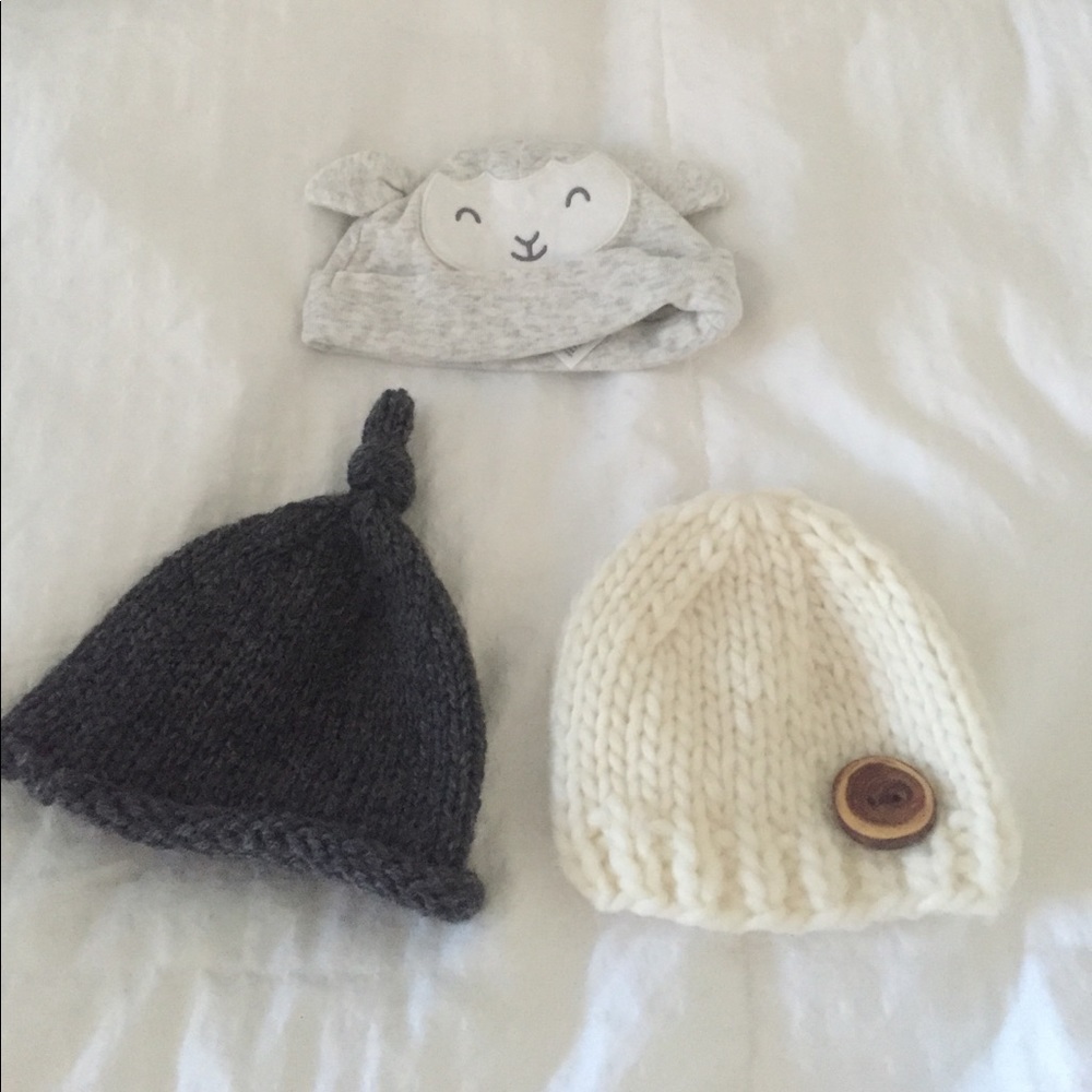 (3) newborn hats